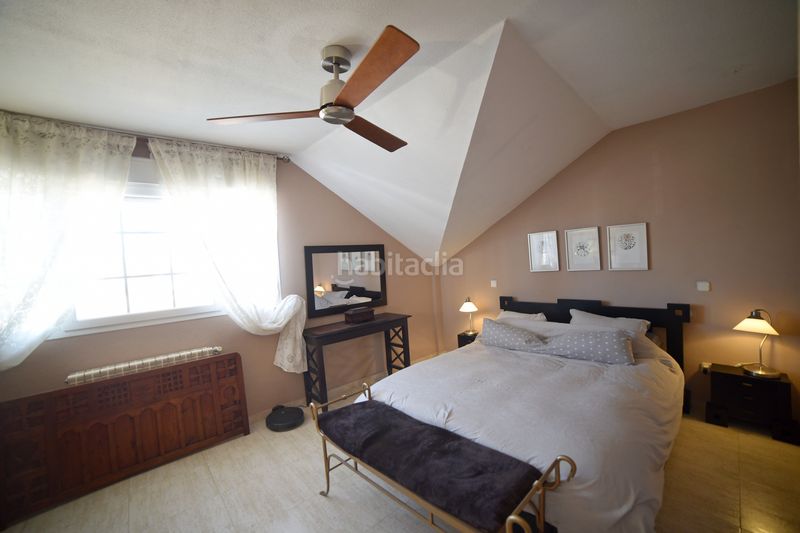 Foto 76195333-d6fb-4095-b7ae-7d5d3d2d8d07. Casa aparellada amb calefacció aparcament piscina a Seseña