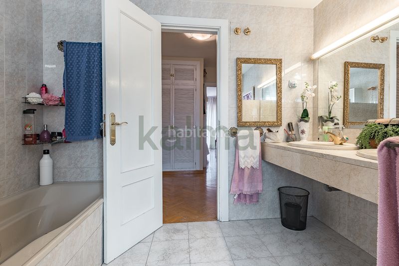 Foto eb9f7983-6dbc-4b2f-bfef-8e13296e0649. Casa adossada amb calefacció aparcament piscina a Rozas de Madrid (Las)