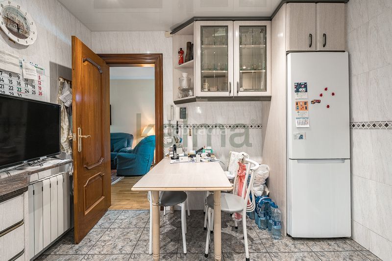 Foto 0f1c9029-ebae-4111-b904-dd789c5ae406. Pis amb calefacció aparcament a Sants Barcelona