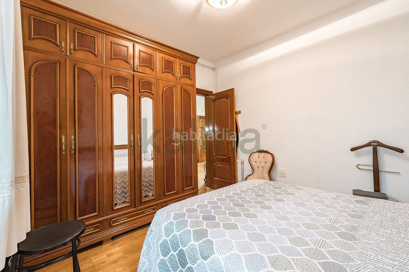 Foto 4ade37b9-106a-4847-8513-4a5487c1625c. Pis amb calefacció aparcament a Sants Barcelona