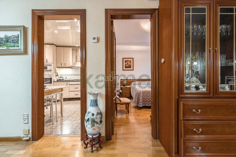 Foto bc383176-d120-44ee-8e3e-3453115d75d8. Pis amb calefacció aparcament a Sants Barcelona