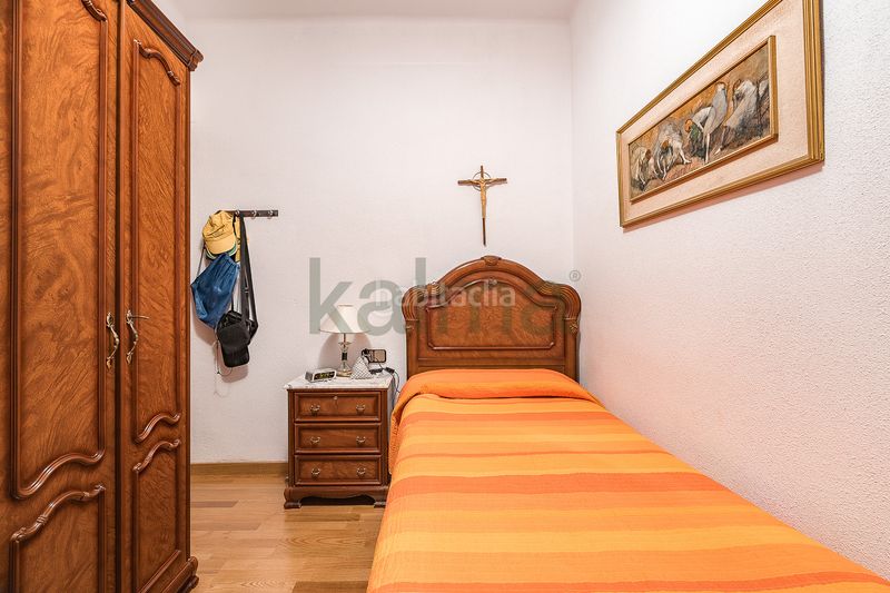 Foto f6cae928-d21c-421a-ac30-5ccec614400f. Pis amb calefacció aparcament a Sants Barcelona