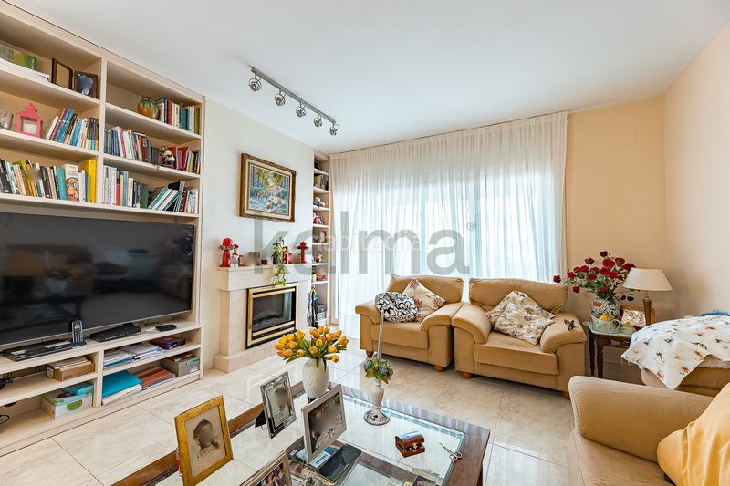 Foto 88b8e89c-f0ee-4a5b-ab42-14e4bc8b8bd2. Casa con camino riscaldamento parcheggio in La Franquesa-Oasis Park Vendrell (El)