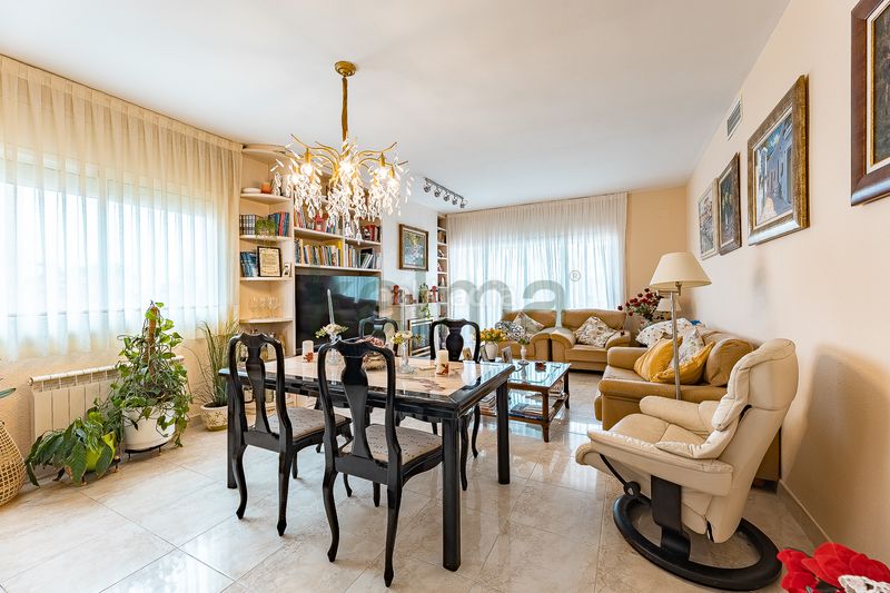 Foto dd5e452f-0b35-41e5-8df0-9a7a5c170fc4. Casa con camino riscaldamento parcheggio in La Franquesa-Oasis Park Vendrell (El)