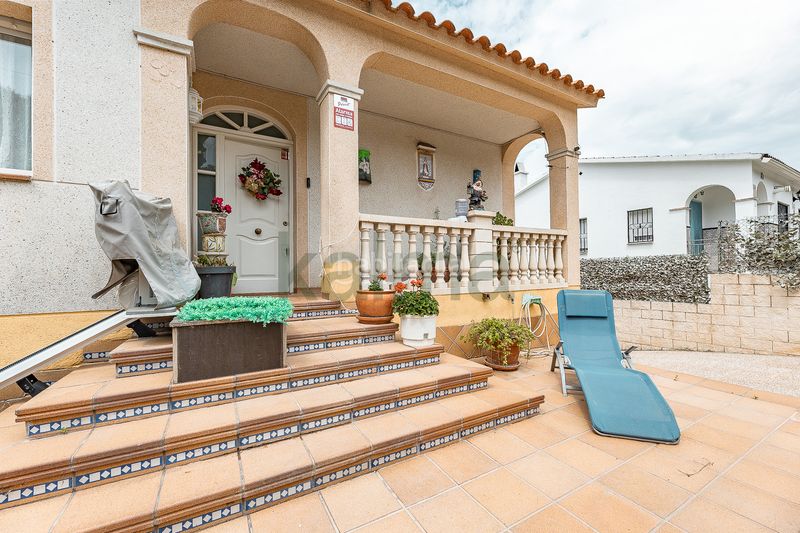 Foto ef0abcf5-8bd9-43af-9719-a30661c31976. Casa con camino riscaldamento parcheggio in La Franquesa-Oasis Park Vendrell (El)