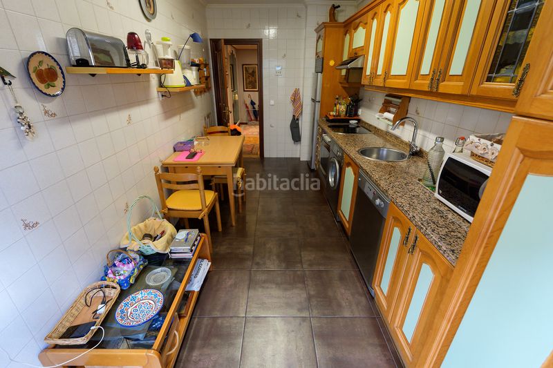 Foto f60e9a1a-ef5d-43d1-8641-1bfb8ea42293. Pis amb calefacció a San Martín Vitoria - Gasteiz