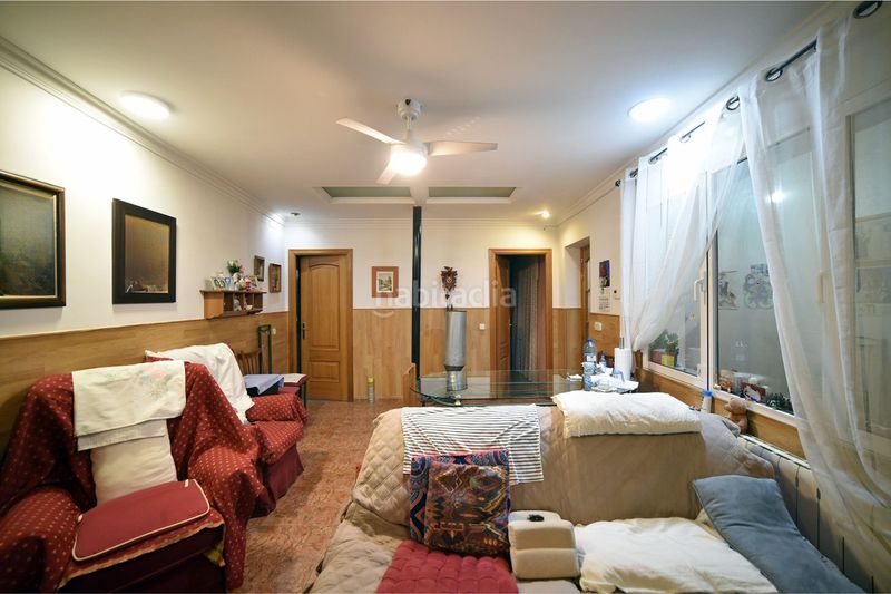 Foto 5b6cf936-02bc-4e72-b987-e7f9034a8e6e. Casa adossada amb calefacció aparcament a Tomelloso