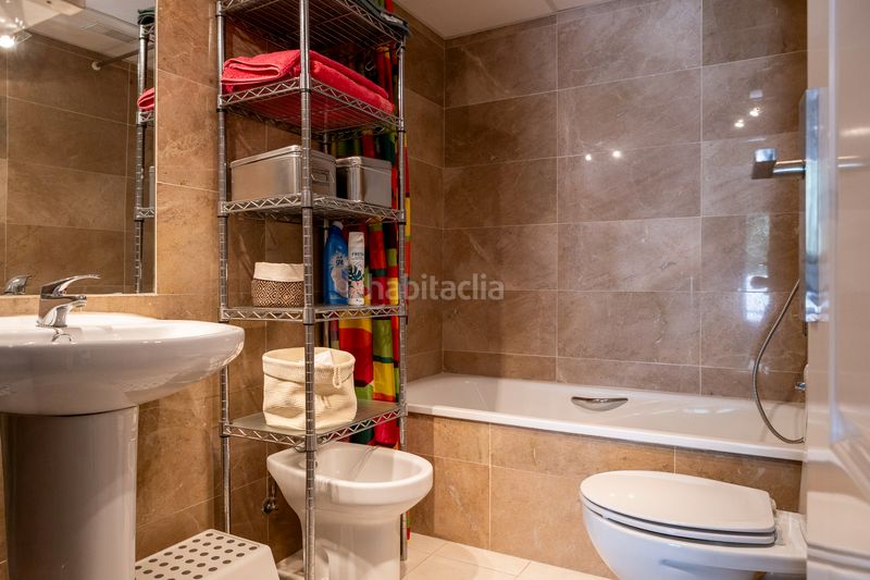 Foto a74a250d-7eac-425f-a124-858440fb0f82. Pis amb aparcament piscina a Zona Centro Comercial Torrequebrada Benalmádena