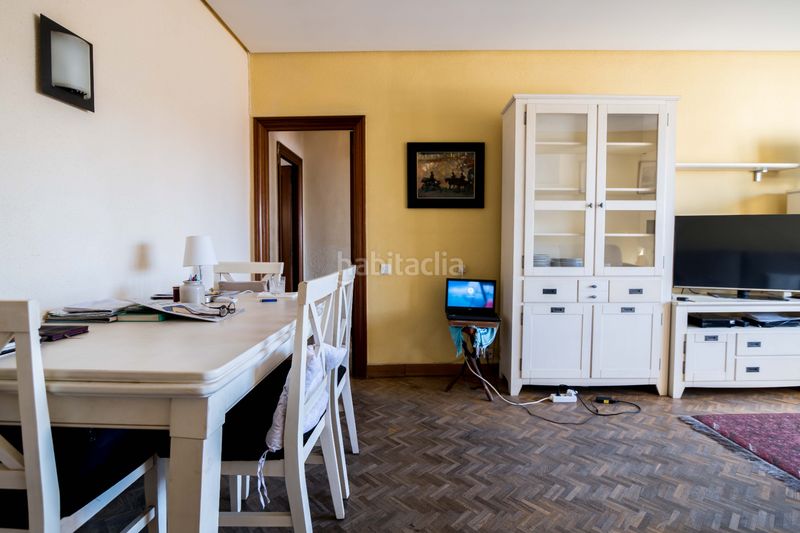 Foto e8c9b3c8-0acf-450d-9cc7-bbc5bc60b638. Pis a La Petxina Valencia
