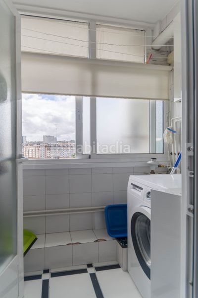 Foto a4105c29-6901-4d70-b56b-c560e4a8e08a. Flat with heating in Someso - Matogrande Coruña (A)