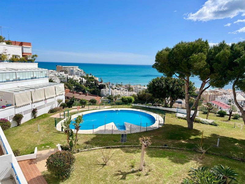 Foto 853fa585-39db-4af9-a8b5-c7c994321da7. Pis amb aparcament piscina a Loma de los Riscos Torremolinos