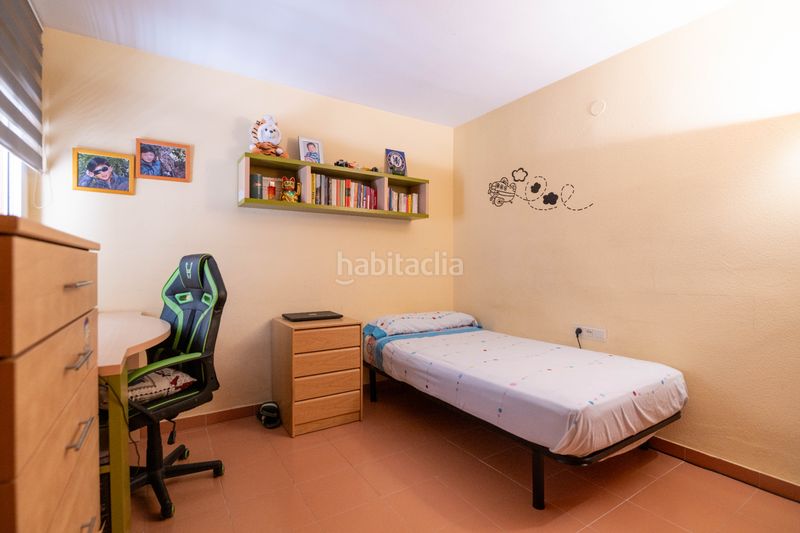Foto 8dd1d1d6-184d-4a91-ae6e-cbd440377ba5. Xalet amb calefacció aparcament piscina a San Antonio de Benagéber