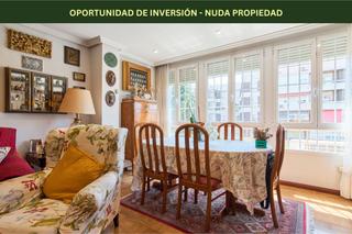 Pis  Calle de valdespina. Piso en venta en calle de valdespina