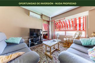 Flat  Carrer la maigmona. Nuda propiedad en venta en paseo maigmona