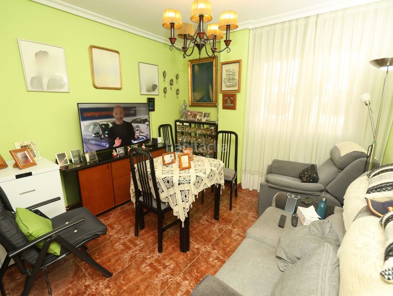 Foto 743c7549-1373-4822-a4b2-9c34a691e5d3. Flat with heating in Cruz Roja Sevilla