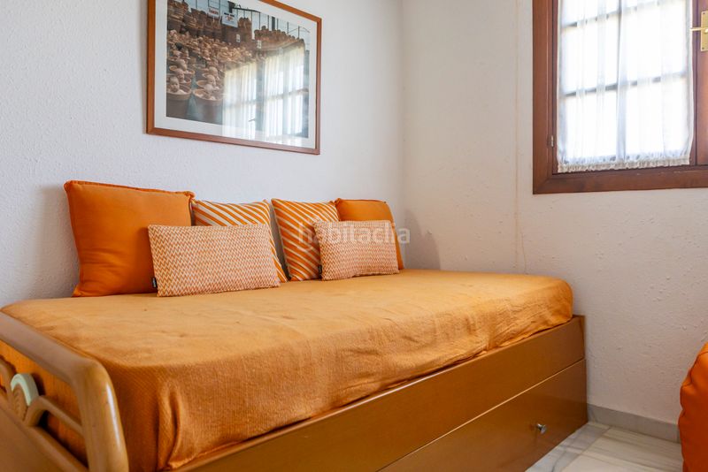 Foto bdff1d55-ffc7-4431-9c7f-73feabd881f2. Casa adossada amb calefacció aparcament piscina a Estepona