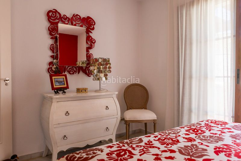 Foto cecb6110-282e-4b1c-b363-7daa2ed43fec. Casa adossada amb calefacció aparcament piscina a Estepona