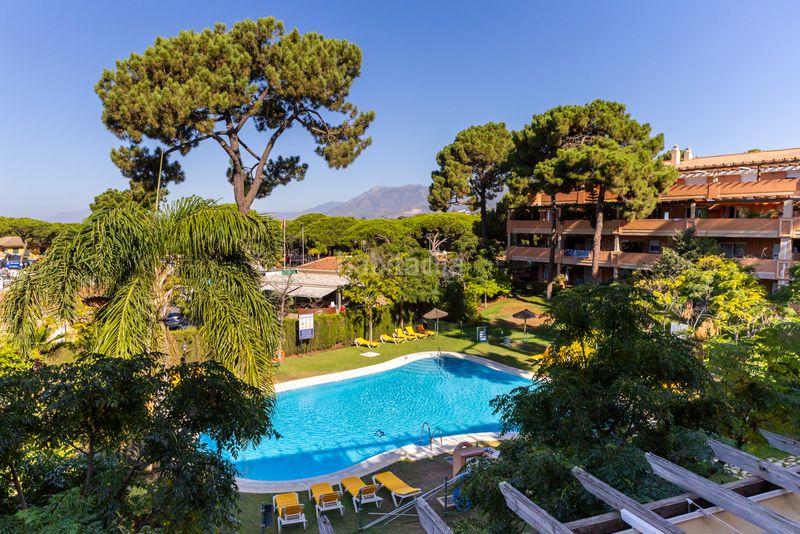 Foto d69d8c7a-62e9-42da-ac7a-7dc950b8a2a1. Flat with heating parking pool in Santa María Marbella