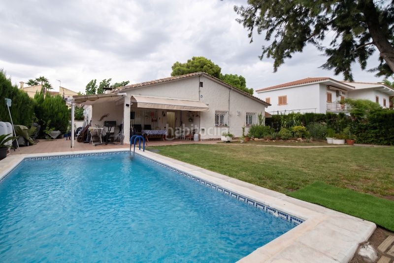 Foto e67866a8-475c-47c3-8e21-b4273db564bc. Xalet amb aparcament piscina a El Carme-Sant Agustí-Bonavista Eliana (l´)