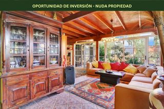 Semi detached house  N/a. Nuda propiedad en venta en avenida 1º de mayo