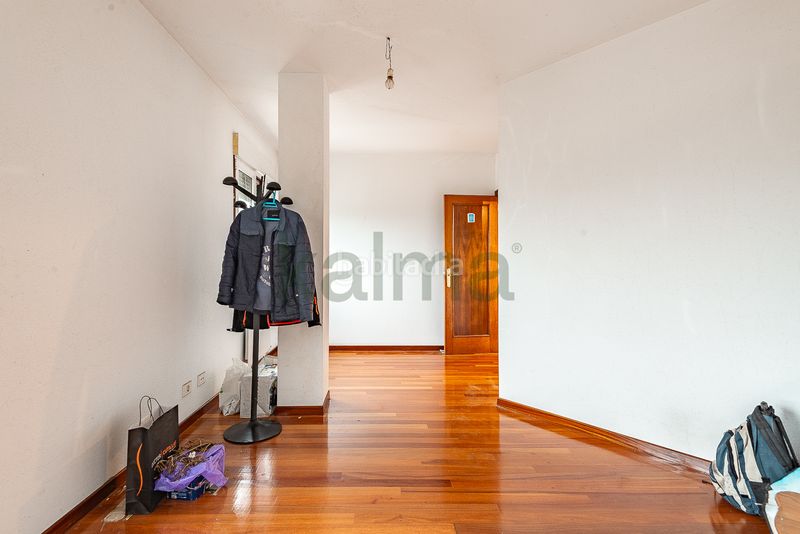 Foto e4bc32c2-eb9d-4a08-882c-fd33d495ad1d. Piso nuda propiedad en venta en ronda das fontiñas en Lugo