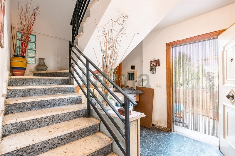 Foto f481406d-159e-4289-9f77-e68eb9e55691. Chalet avec cheminée parking piscine dans Rincón Bajo Benidorm