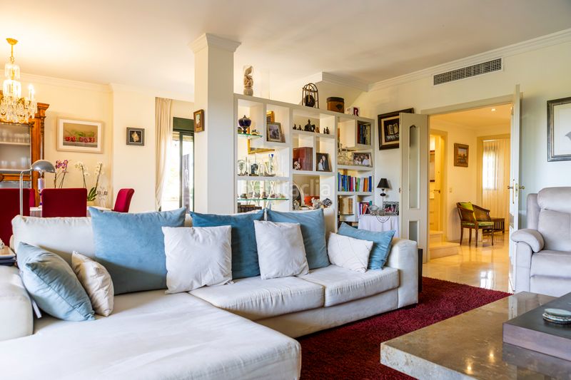 Foto 820faf3a-7ee5-4133-8e27-39e90e423d96. Duplex with heating parking pool in San Pedro de Alcántara Pueblo Marbella