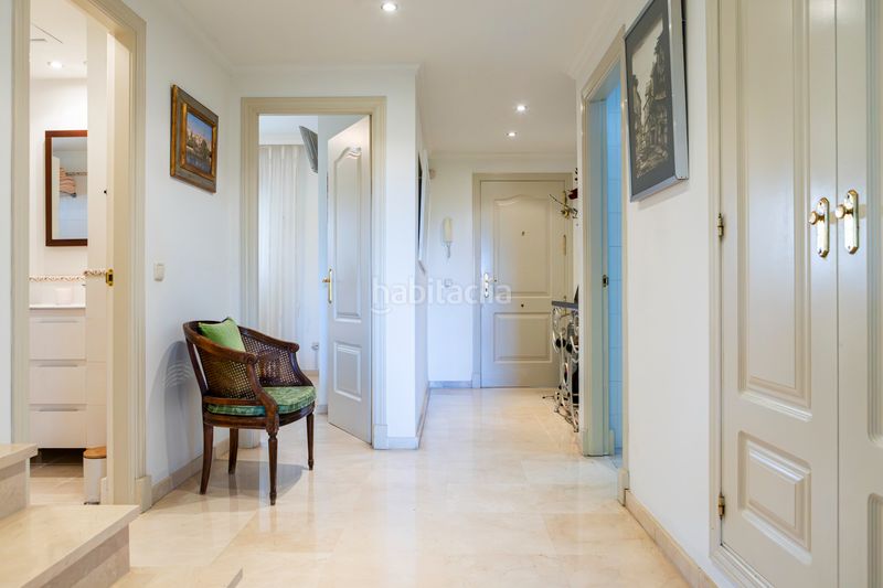 Foto d6836495-55c0-4835-bb88-6a6ae9e6f422. Duplex with heating parking pool in San Pedro de Alcántara Pueblo Marbella