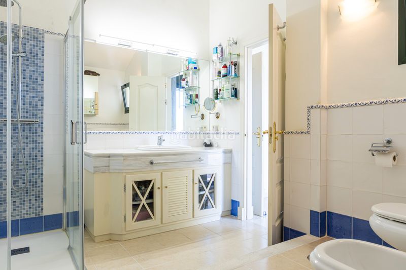 Foto f560de1c-16f8-45f7-97d7-dc09b14c23cf. Duplex with heating parking pool in San Pedro de Alcántara Pueblo Marbella