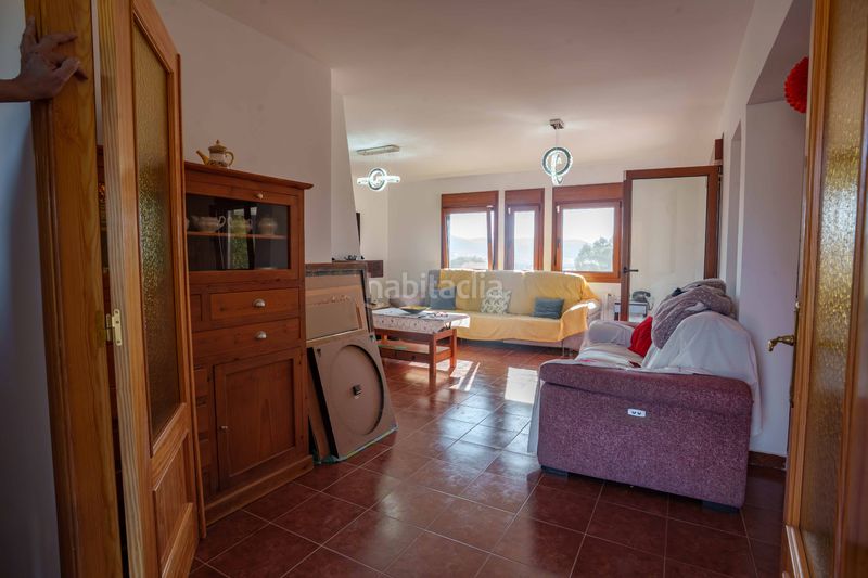 Foto 1170d571-b835-4806-b865-8ce35a418a0d. Chalet mit heizung parking in Los Ángeles de San Rafael Espinar (El)