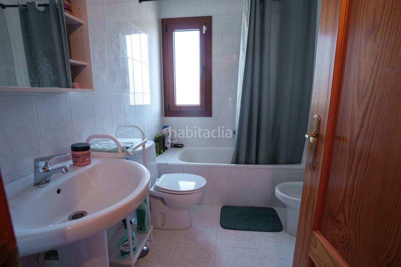 Foto 360f75ad-d8e9-4c6c-9e42-4175abf5ff92. Chalet mit heizung parking in Los Ángeles de San Rafael Espinar (El)