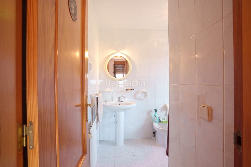 Foto b91bdca8-1665-4272-a79d-cee74599010d. Chalet mit heizung parking in Los Ángeles de San Rafael Espinar (El)