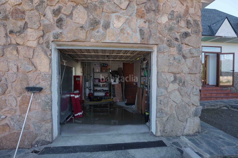 Foto f8b1ba4c-8587-4f8a-b4fd-3a5bf3b640c0. Chalet mit heizung parking in Los Ángeles de San Rafael Espinar (El)