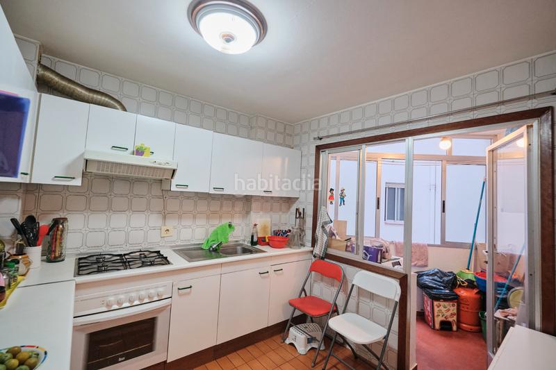 Foto 7fd9c0d4-9f0a-4b72-b44f-5e2f2f534b5b. Appartamento con riscaldamento in Ensanche - Sar Santiago de Compostela