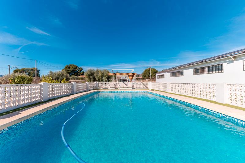 Foto 455d041d-11a7-4d10-a1b0-15df6bbbbffa. Chalet avec parking piscine dans Campo Alto-Club de Campo Elda