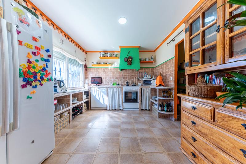 Foto f4d4560f-eca8-4e89-92c2-13979545b3e6. Chalet avec parking piscine dans Campo Alto-Club de Campo Elda