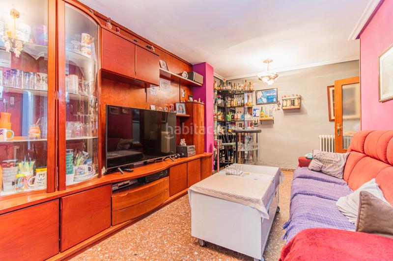 Foto 5ae7405d-865a-47c6-ab5c-78c9c76ef128. Flat with heating parking in La Jota Zaragoza