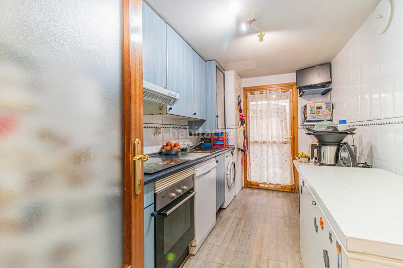 Foto f8cb3ad9-a042-4684-aebd-80983dcccd02. Flat with heating parking in La Jota Zaragoza