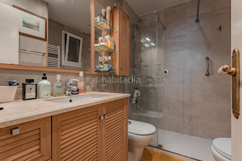 Foto 0e3f4939-e171-4103-b562-bbbf4a80a255. Pis amb calefacció a Barri de les Corts Barcelona