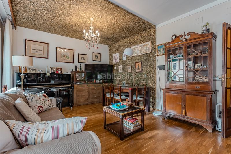 Foto 24ba34be-fdcd-472f-8f04-b6322def2dcc. Pis amb calefacció a Barri de les Corts Barcelona