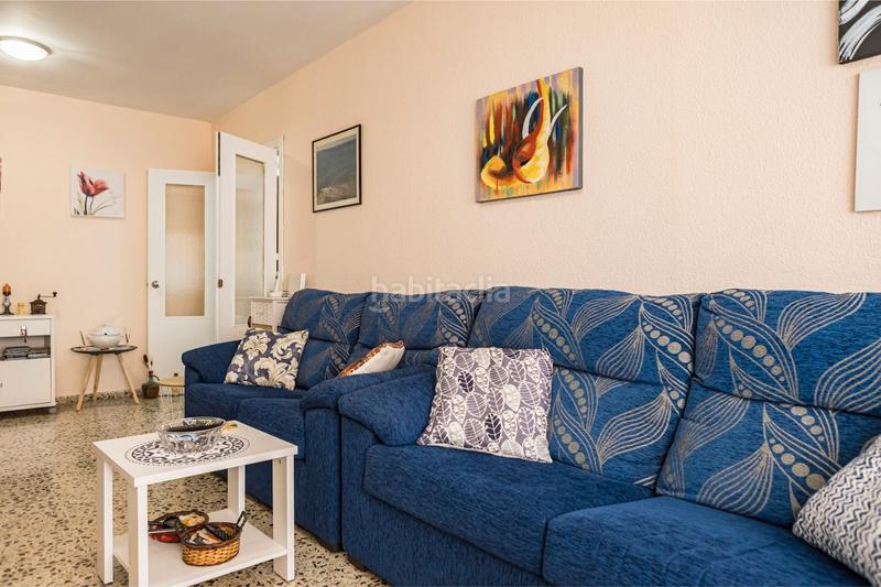 Foto 918007bc-1328-4381-a3a4-bbb9c51e2452. Piso  en venta en calle san roque en puerto de Estepona Estepona