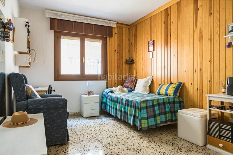 Foto aadb41dd-8708-441f-b98a-2c0641a3e3d4. Piso  en venta en calle san roque en puerto de Estepona Estepona