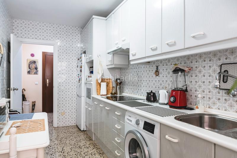 Foto cd98397a-68c9-430f-80c8-74bd848a9751. Piso  en venta en calle san roque en puerto de Estepona Estepona