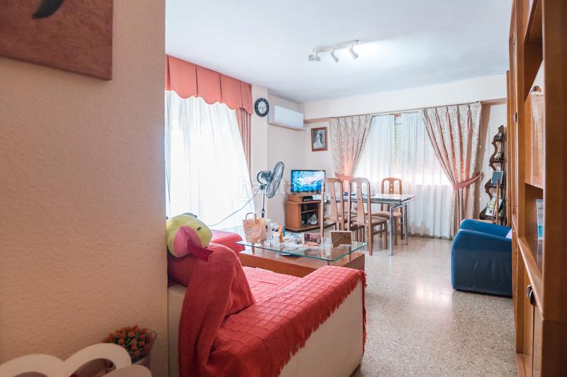 Foto e5329979-a75c-41e2-bc6c-025b22e1bf88. Appartamento in La Fontsanta Valencia