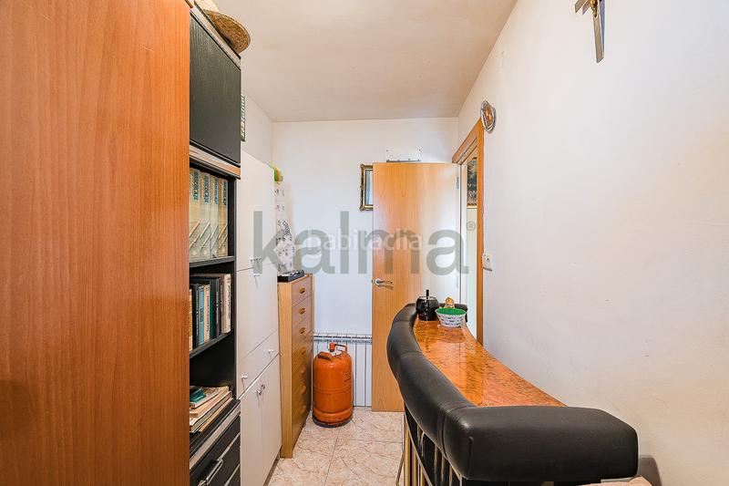 Foto 052df2a7-5a87-4d91-ac23-5360b582859b. Piso  en venta en plaza jaume huguet en Besòs - Maresme Barcelona
