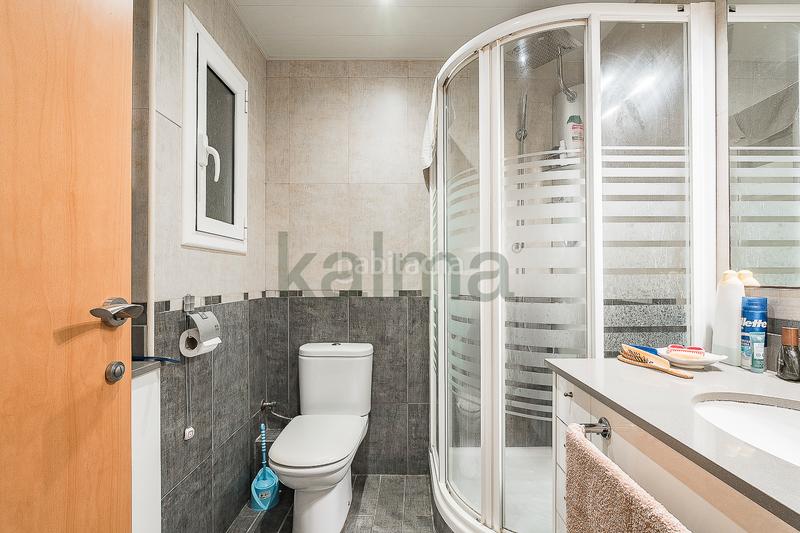 Foto 2305d27e-66e1-4a6c-baa0-6f77e7c39219. Piso  en venta en plaza jaume huguet en Besòs - Maresme Barcelona
