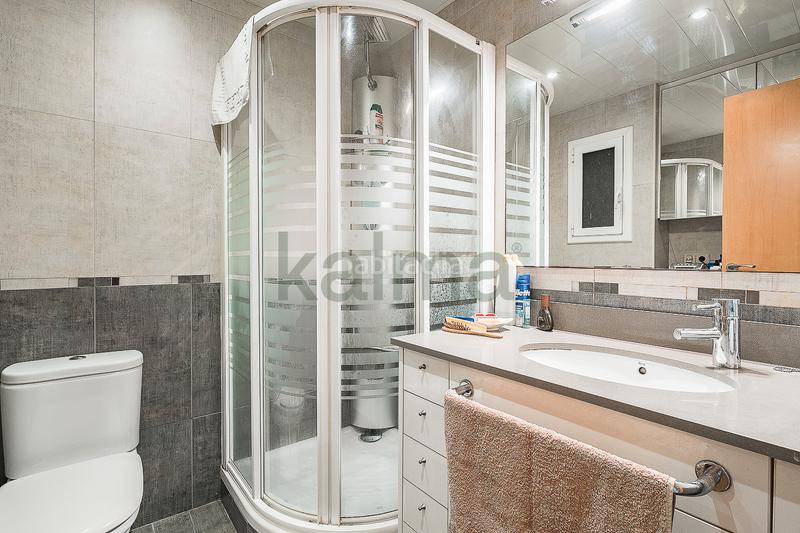 Foto 4077b6d0-f86b-4f48-9dba-3e8a6811c257. Piso  en venta en plaza jaume huguet en Besòs - Maresme Barcelona