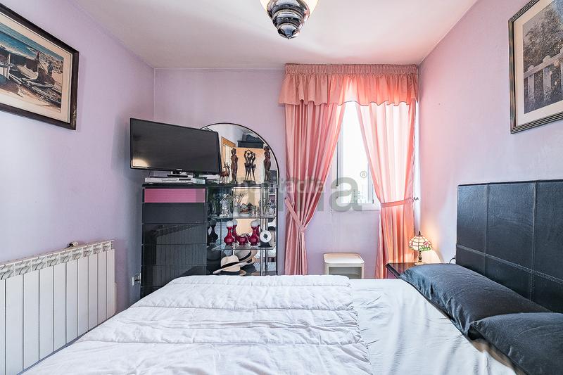 Foto 4aa1165f-564a-48be-999b-e15739f9cf1f. Piso  en venta en plaza jaume huguet en Besòs - Maresme Barcelona