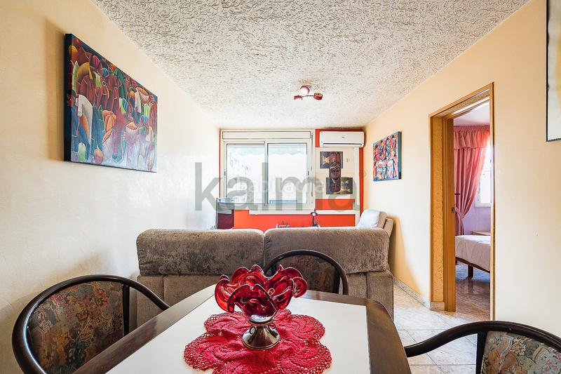 Foto 9a59d453-84ff-4409-8ac2-1d5c14bc3c43. Piso  en venta en plaza jaume huguet en Besòs - Maresme Barcelona