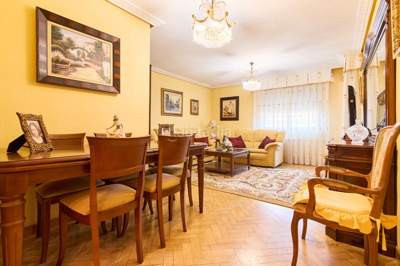 Foto 0d11cfeb-fd79-4d7f-ab1f-1a937908a73d. Piso  en venta en calle pedro rubin de celis en Pinto